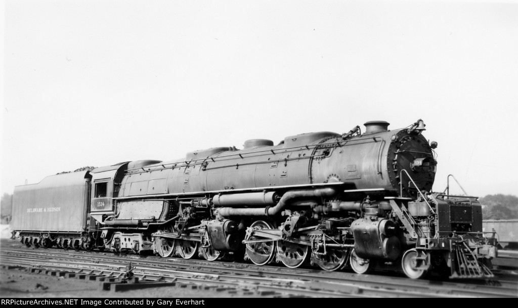 DH 4-6-6-4 #1534 - Delaware & Hudson